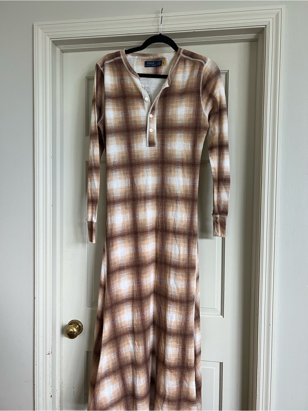 Polo Ralph Lauren Plaid Henley Maxi Dress in Brown and Cream Tones
100% Cotton